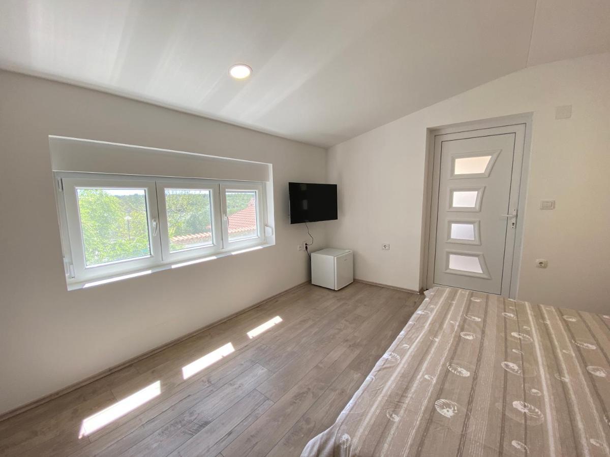 Guest Accommodation Grozdanic Dubravice ภายนอก รูปภาพ